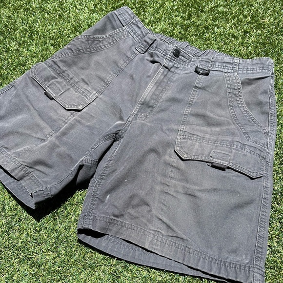 VTG 00’s / Y2K Faded Black Cargo Shorts - Picture 3 of 5